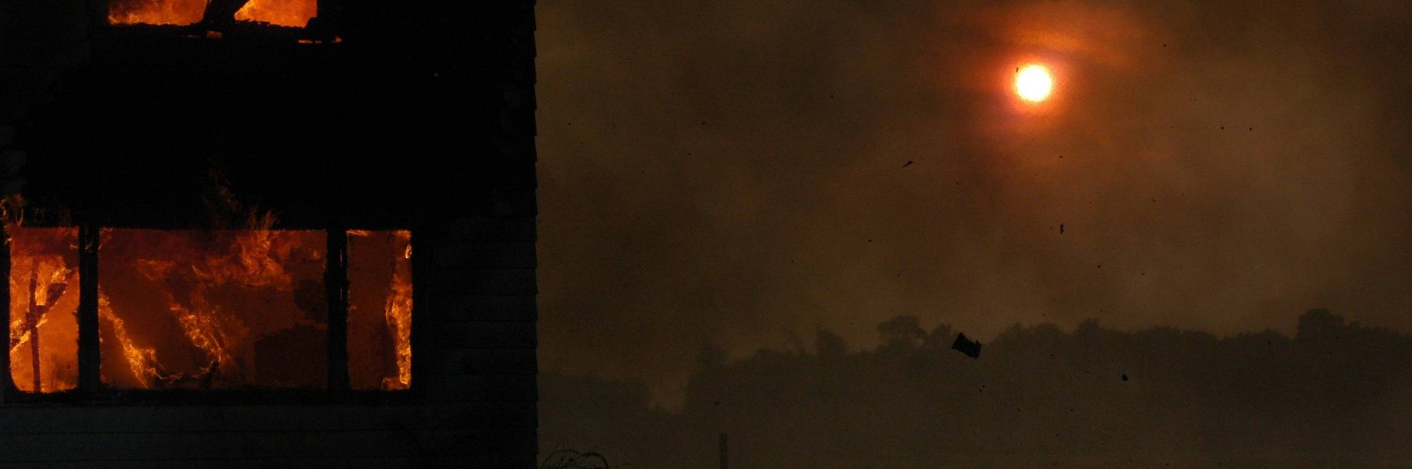 wildfire home burning
